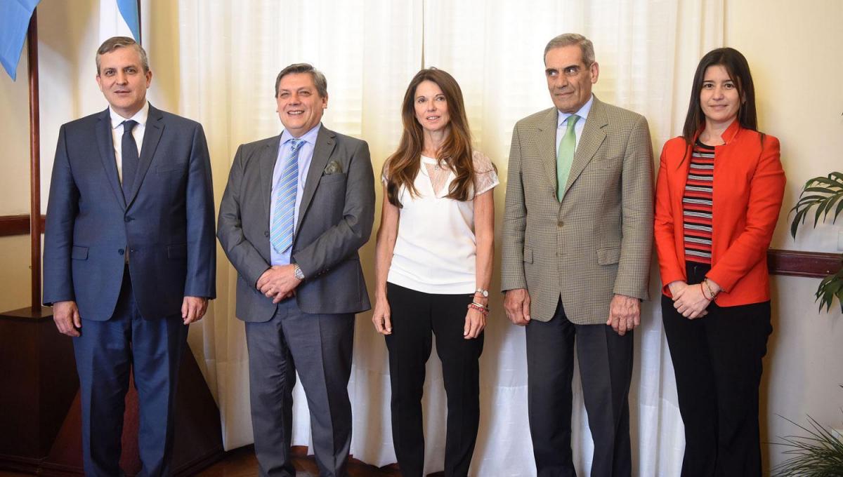 LA CORTE DE TUCUMÁN. Daniel Leiva (presidente), Daniel Posse, Claudia Sbdar, Antonio Estofán (vocal decano) y Eleonora Rodríguez Campos. Foto de archivo