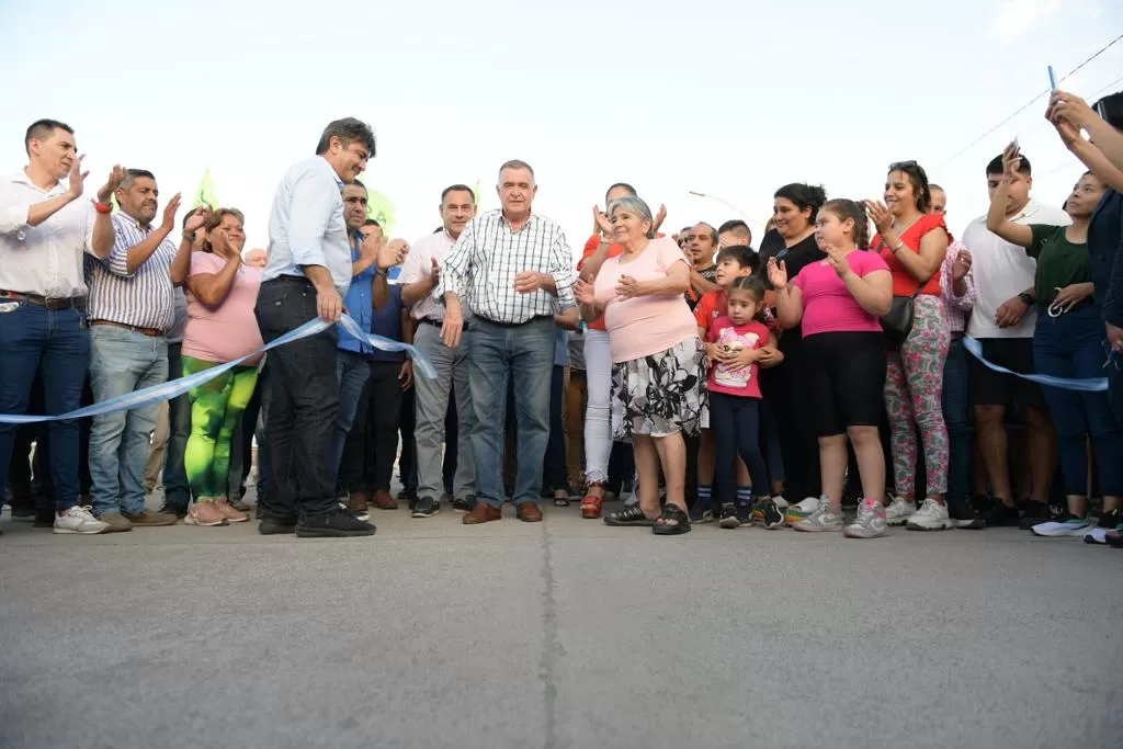 JALDO inaugurando la obra. 