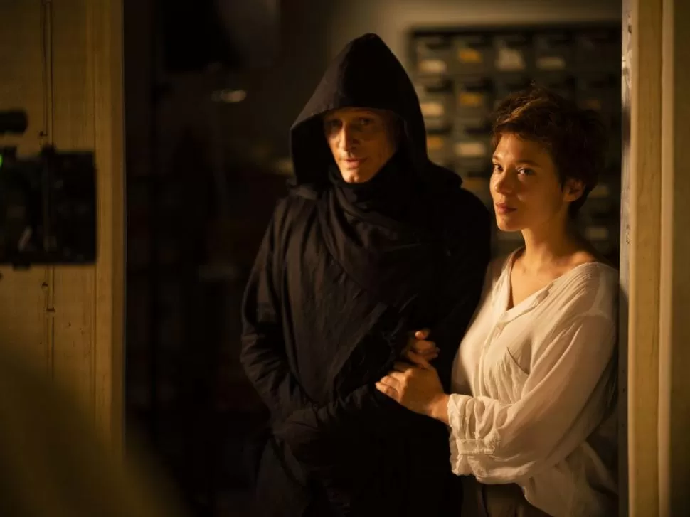  Crímenes del futuro. 