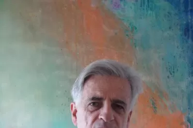 El tiempo y el olvido acaban con todo, pero la escritura poética puede proyectarse al futuro