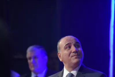 Lo cortés no quita lo valiente