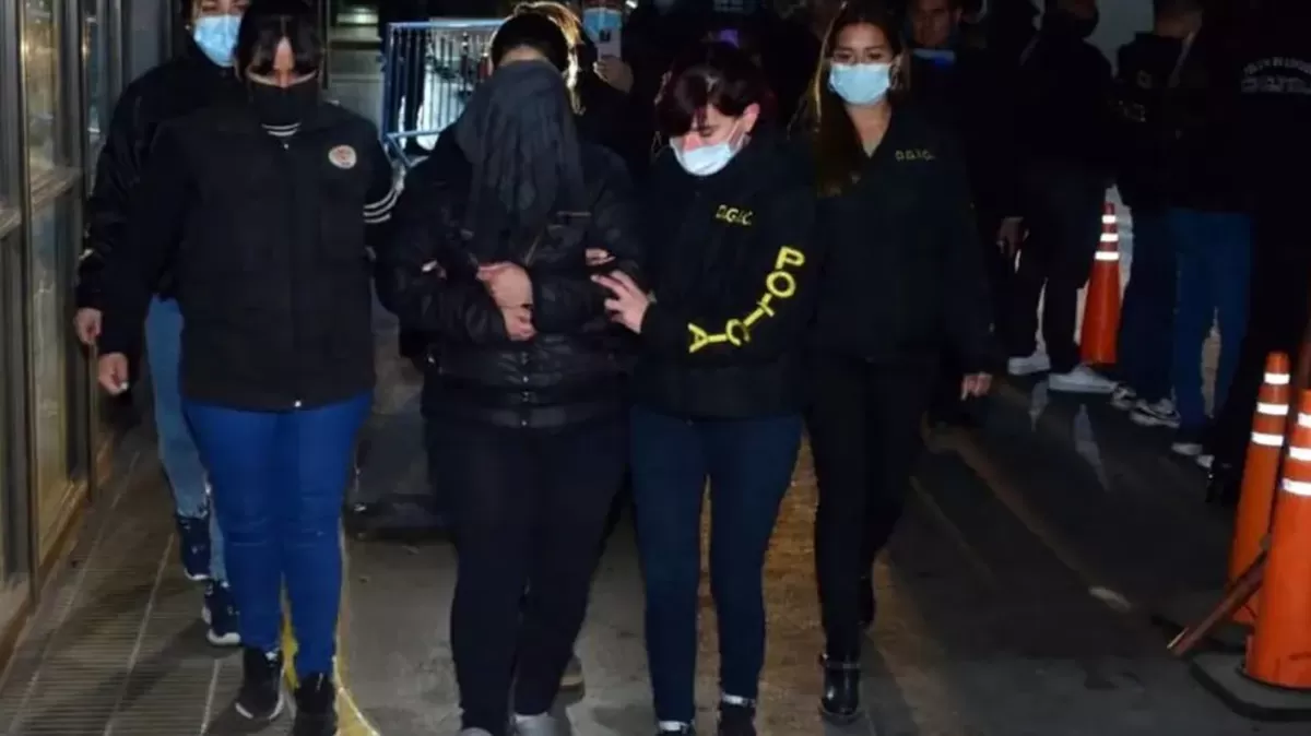 Muerte de bebés en Córdoba: Brenda Agüero al momento de su detención