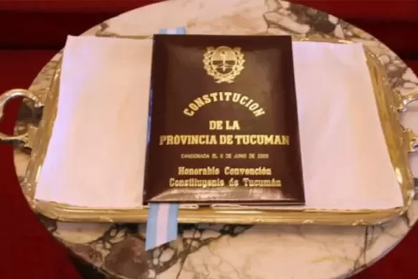 ¿Qué opinan ex convencionales constituyentes sobre el amparo que presentó Manzur?