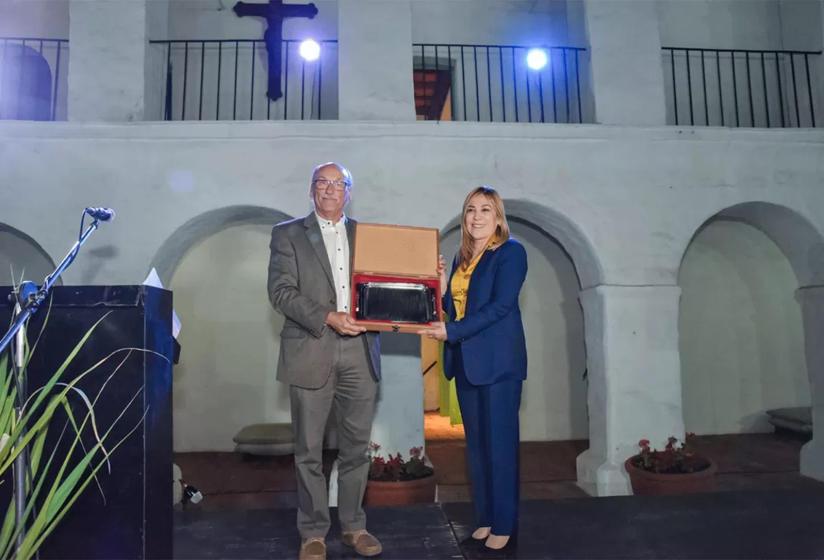 La Estación Experimental Obispo Colombres recibió una distinción especial del Senado de la Nación