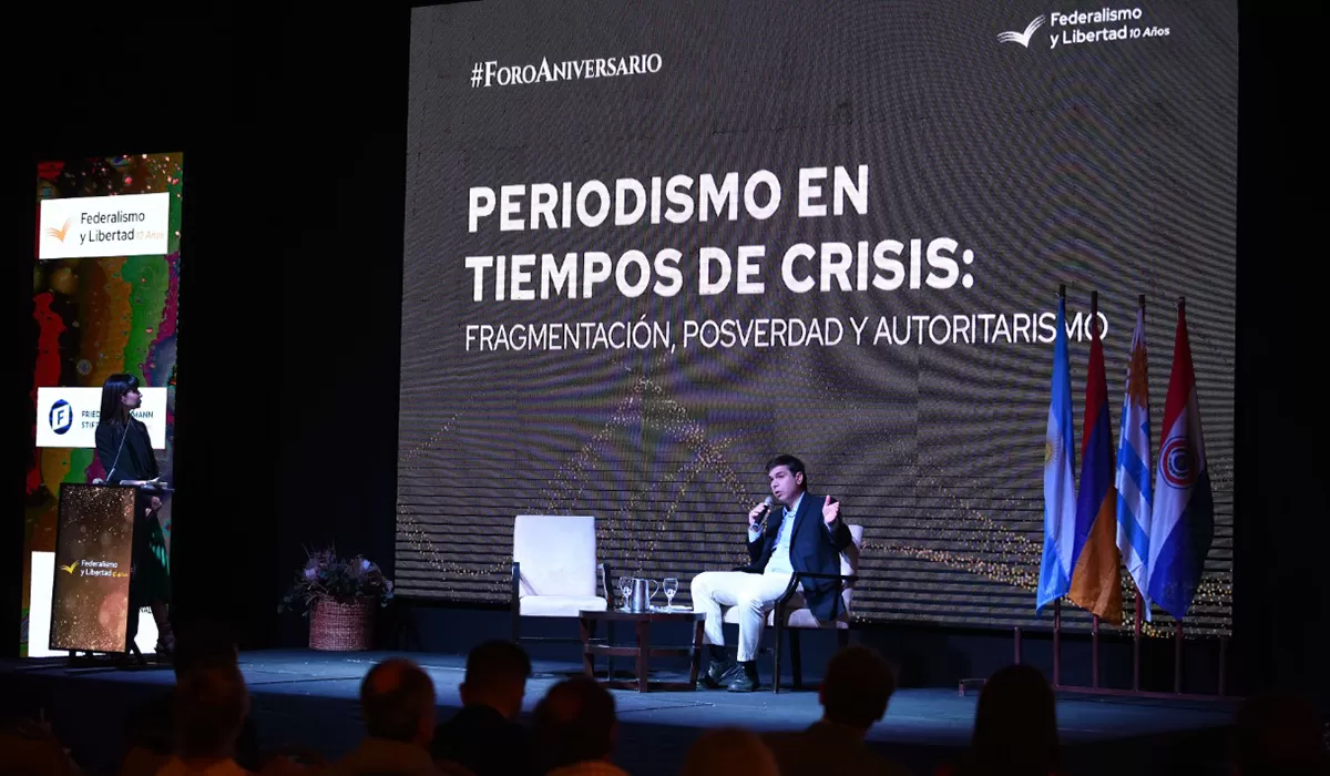 DISERTACIÓN. El presidente de Adepa y del directorio de LA GACETA, Daniel Dessein, expuso sobre la situación del periodismo en una charla organizada por la Fundación Federalismo y Libertad.