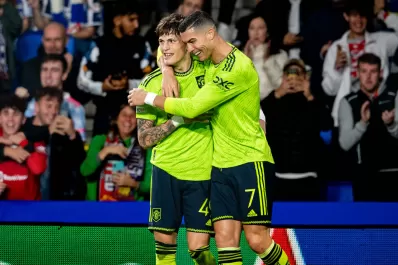 Alejandro Garnacho marcó su primer gol para darle el triunfo a Manchester United sobre Real Sociedad