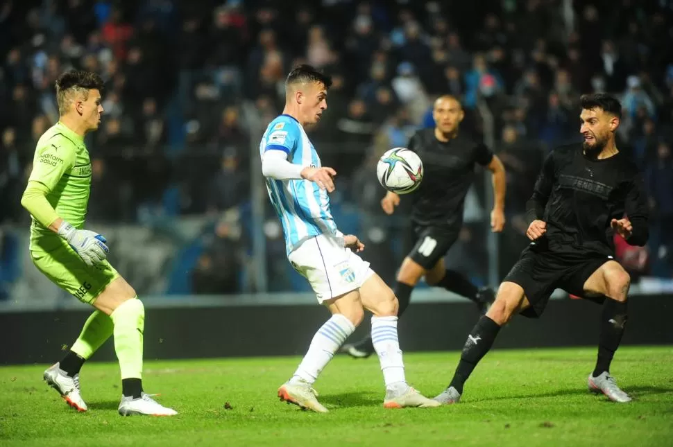 ANTECEDENTE. En junio de este año, el “Decano” cayó ante Independiente 1-0, por los 32avos. de la Copa Argentina, en el estadio “23 de Agosto” de Jujuy.