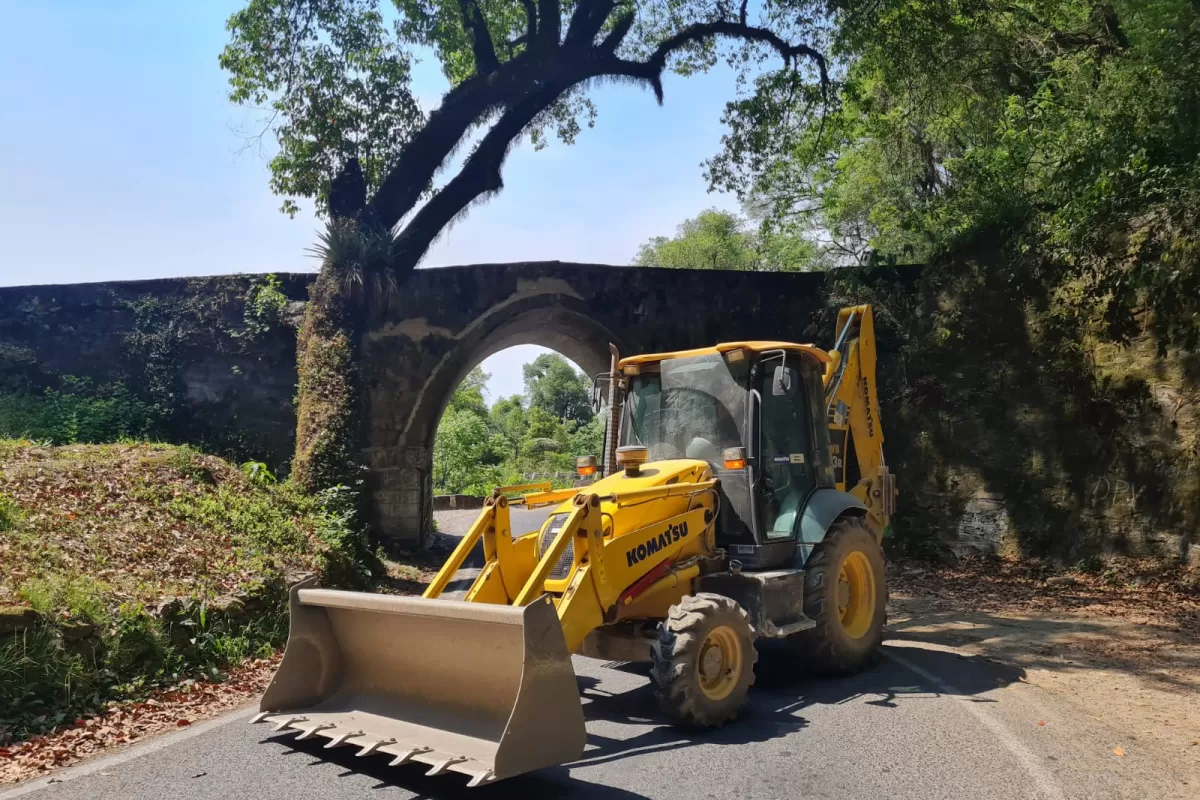 Video: Demolieron el puente de El Rulo