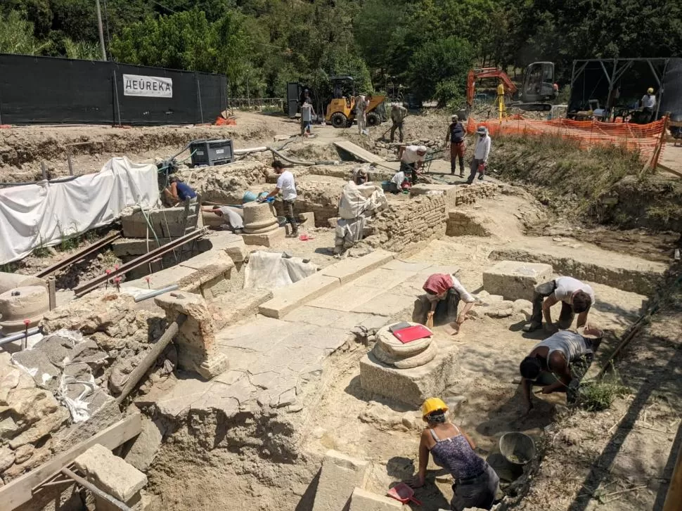 SITIO. El lugar donde se hizo la excavación es un antiguo baño termal y santuario dedicado a Hygieja, Apolo y otras divinidades gretorromanas. 