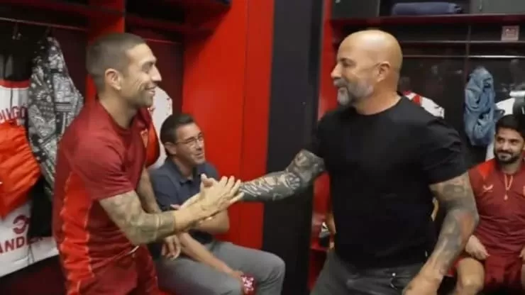 TODO OK. Sampaoli “liberó” a “Papu” Gómez, quien tiene una molestia física. Redgol