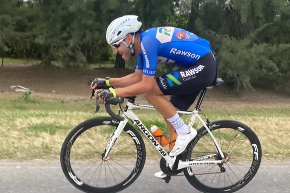 CICLISMO. Julián Mena, el ganador del Gran Premio Ciudad de Monteros.
