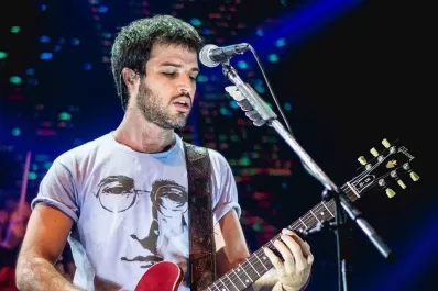 El experimento en solitario de Ale Kurz devino en disco