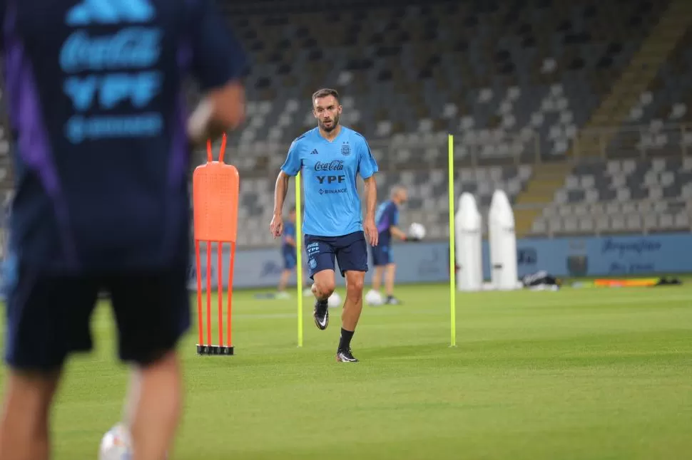 EN MOVIMIENTO. Germán Pezzella es uno de los que entrenó ayer. 