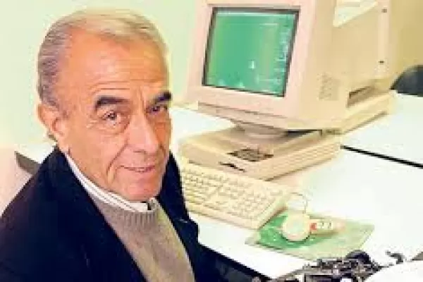 Héctor Costilla Pallares: hace décadas, el periodismo le dio la mano y no lo soltó