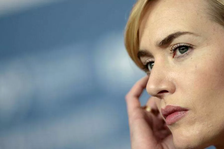 El conmovedor gesto de Kate Winslet con una niña con parálisis cerebral