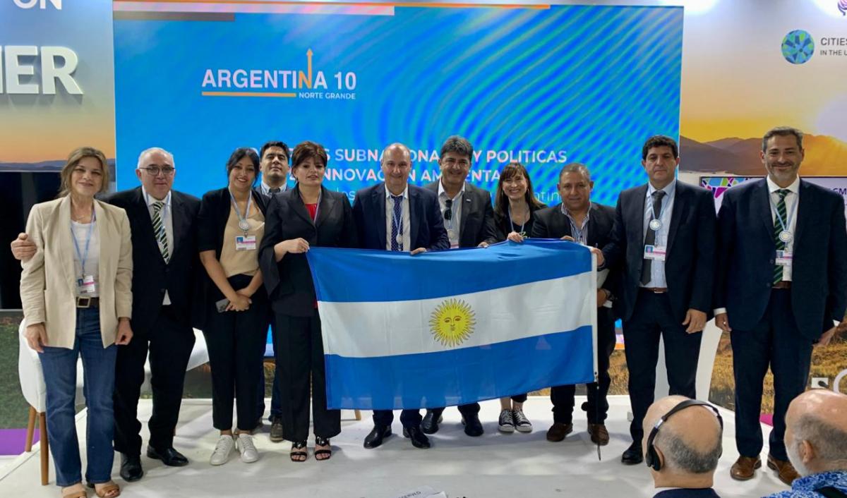 EN EGIPTO. Fabián Soria, junto a funcionarios de la región, en la Cumbre sobre el Cambio Climático. Foto de Comunicación Pública