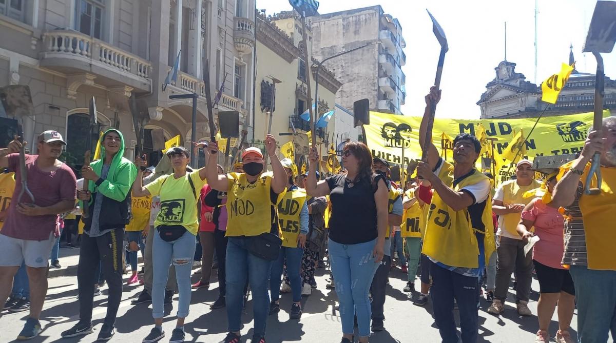 Movilización del MIJD. LA GACETA / ANALÍA JARAMILLO