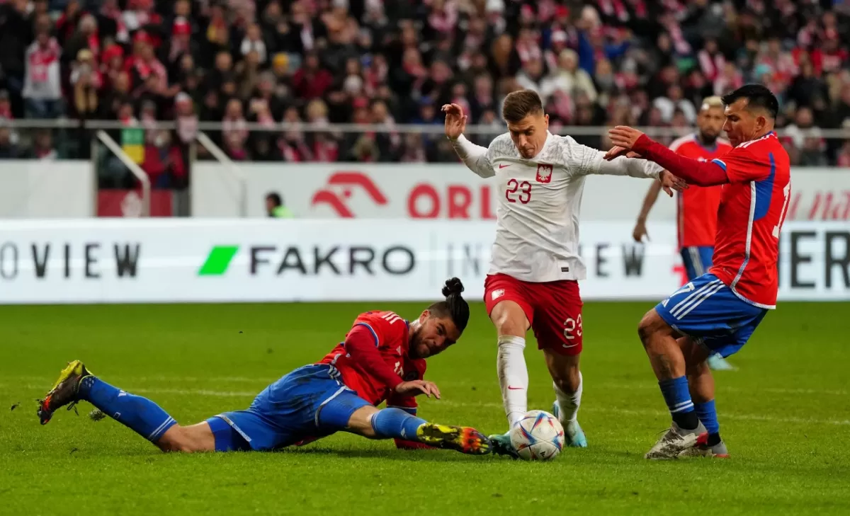 QATAR 2022. Polonia venció a Chile 1-0 en un partido amistoso.