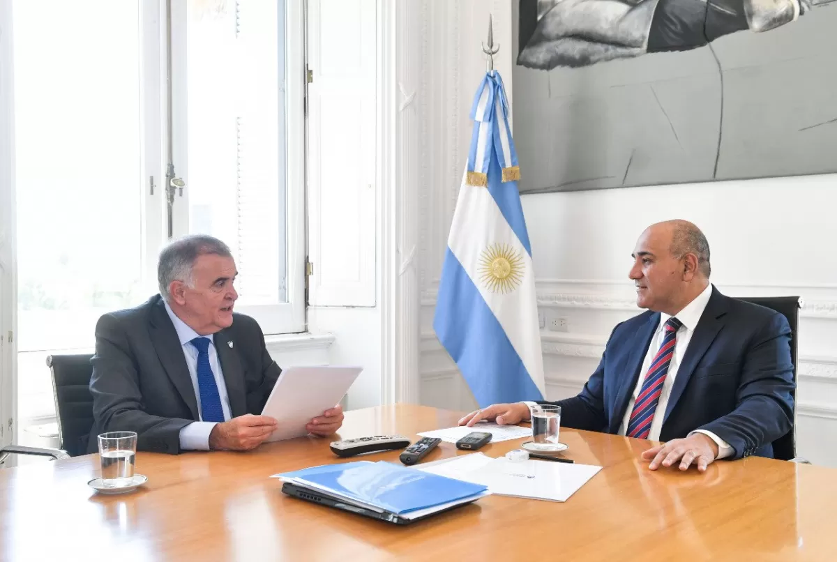 EN LA CASA ROSADA. Osvaldo Jaldo y Juan Manzur, en reunión. Foto de Comunicación Pública