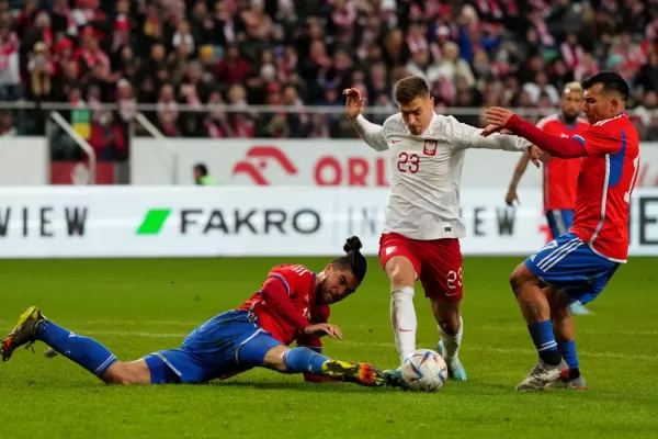 Triunfo de un flojo Polonia sobre Chile en la previa de la Copa del Mundo