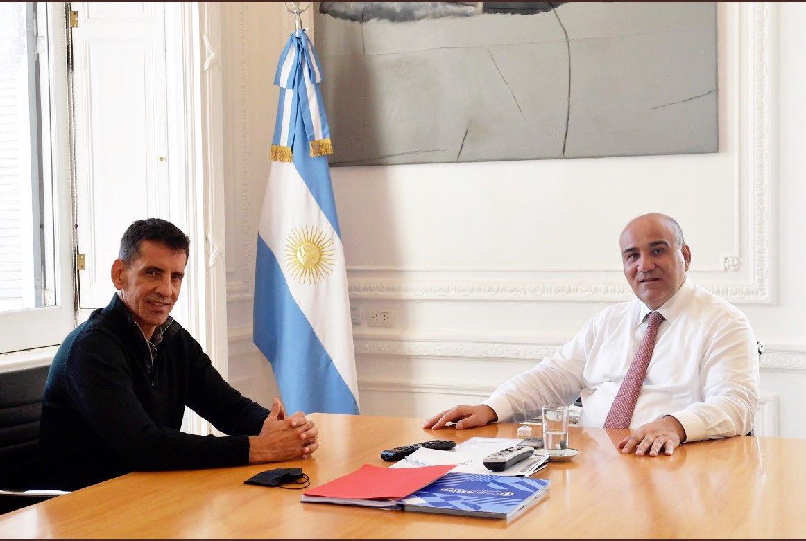 EN LA CASA ROSADA. Gerónimo Vargas Aignasse, del Enohsa, junto a Juan Manzur. 