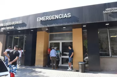 Autoconvocados, de paro por mejores sueldos y más residentes, pero con pacientes enojados