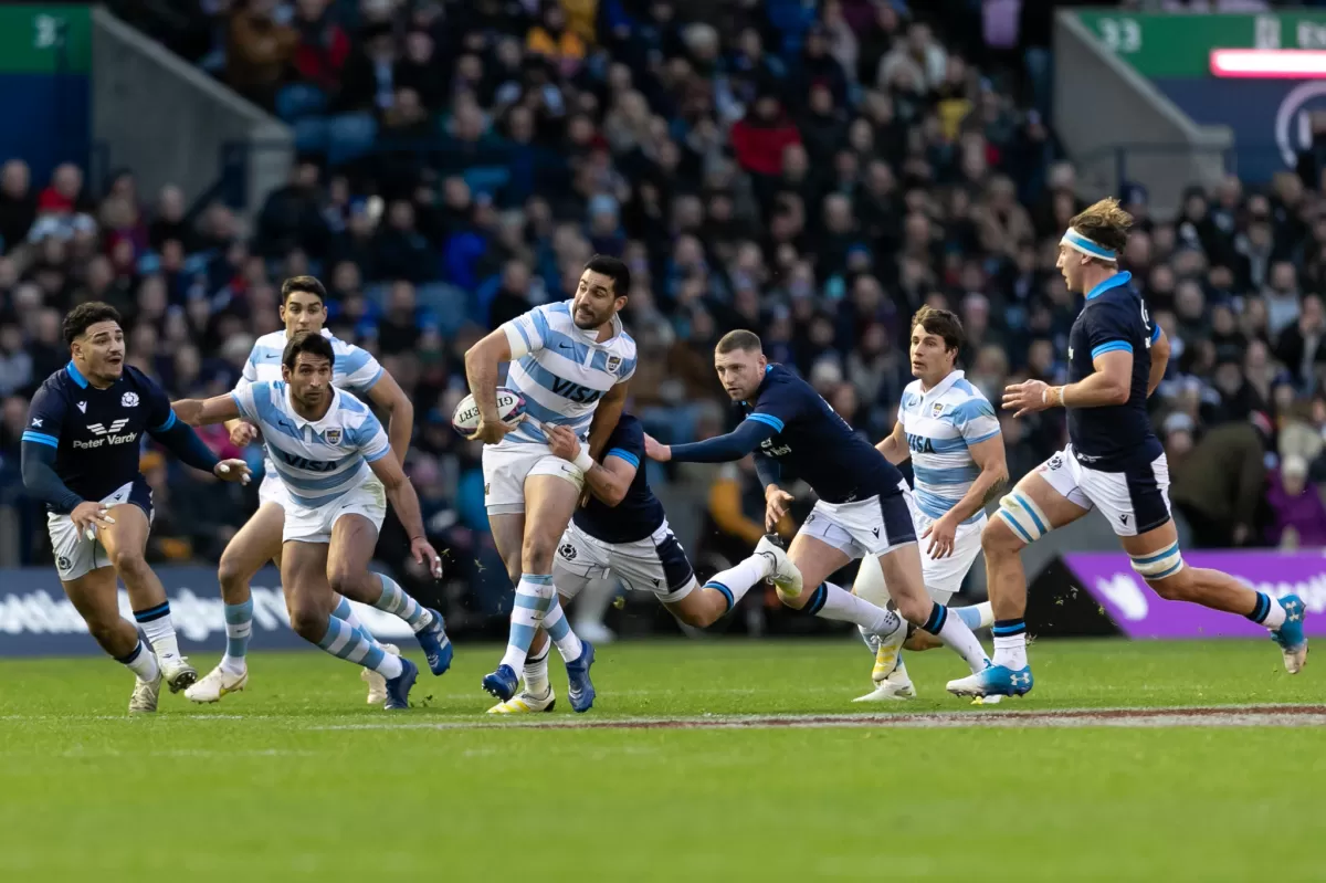  NO PUDO SER. Los Pumas cayeron ante Escocia en el cierre de la gira por Gran Bretaña. Foto tomada de Twitter: @lospumas