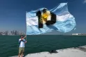 Con el banderazo, Argentina volvió a ser local en el Mundial Qatar 2022