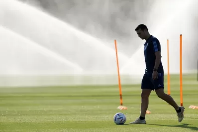 Scaloni, a LA GACETA: No es lo mismo debutar con la camiseta argentina que con cualquier otra