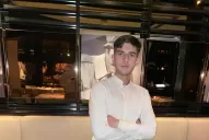 Lavando platos se ganó el derecho de estar en Qatar