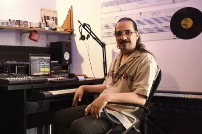 Leo Deza revela música muy querida