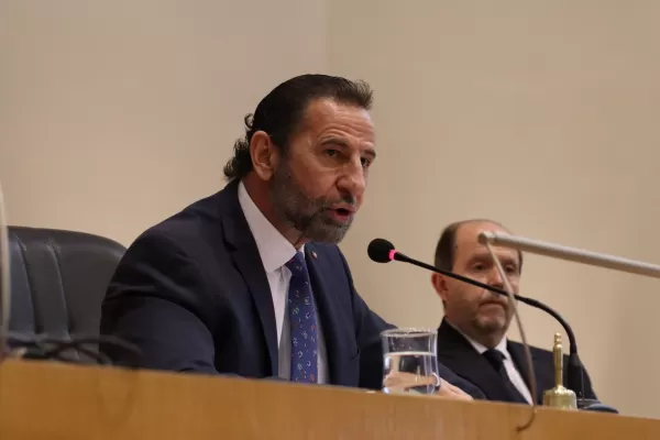 “En vez de atacar a supuestos enemigos, Alfaro debe trabajar por los vecinos”