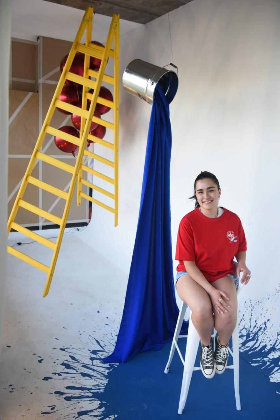 ULTIMANDO DETALLES. Los artistas pusieron mucha dedicación.  