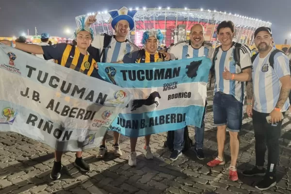 LA GACETA en Qatar: historias, peripecias y compromisos; así llegaron muchos tucumanos al Mundial
