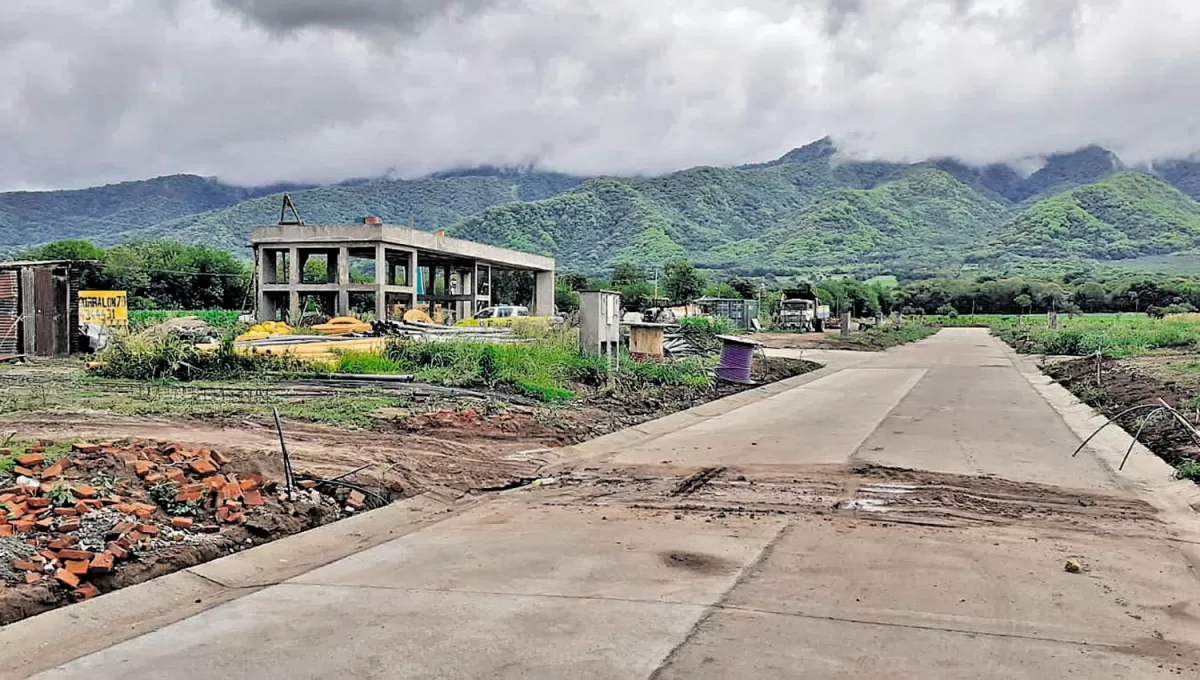 ÁREA DEL HALLAZGO. Cerca de la entrada del country, ubicado a unas 12 cuadras al oeste de La Rinconada. 