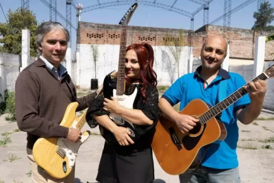 Noche de tributos musicales a Alba Omil, y a las canciones de The Beatles y Abel Pintos