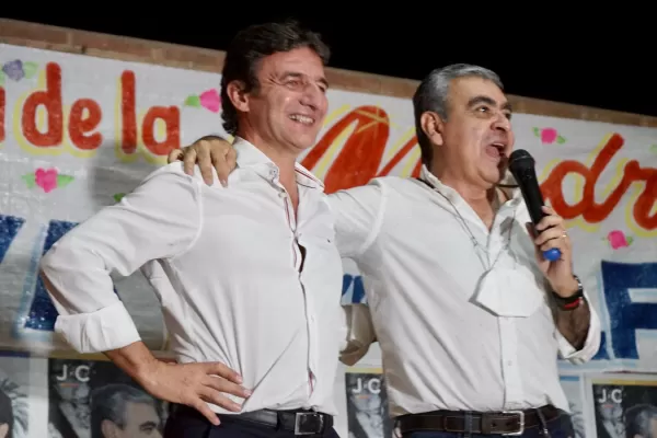 Alfaro instó a Sánchez a hablar sin intermediarios: “si quieren ayudar, que se queden callados”