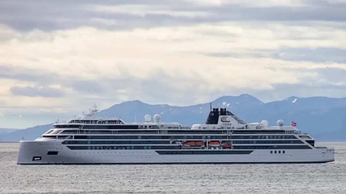 El viaje del lujoso Viking Polaris a aguas antárticas terminó con la muerte de una turista estadounidense.