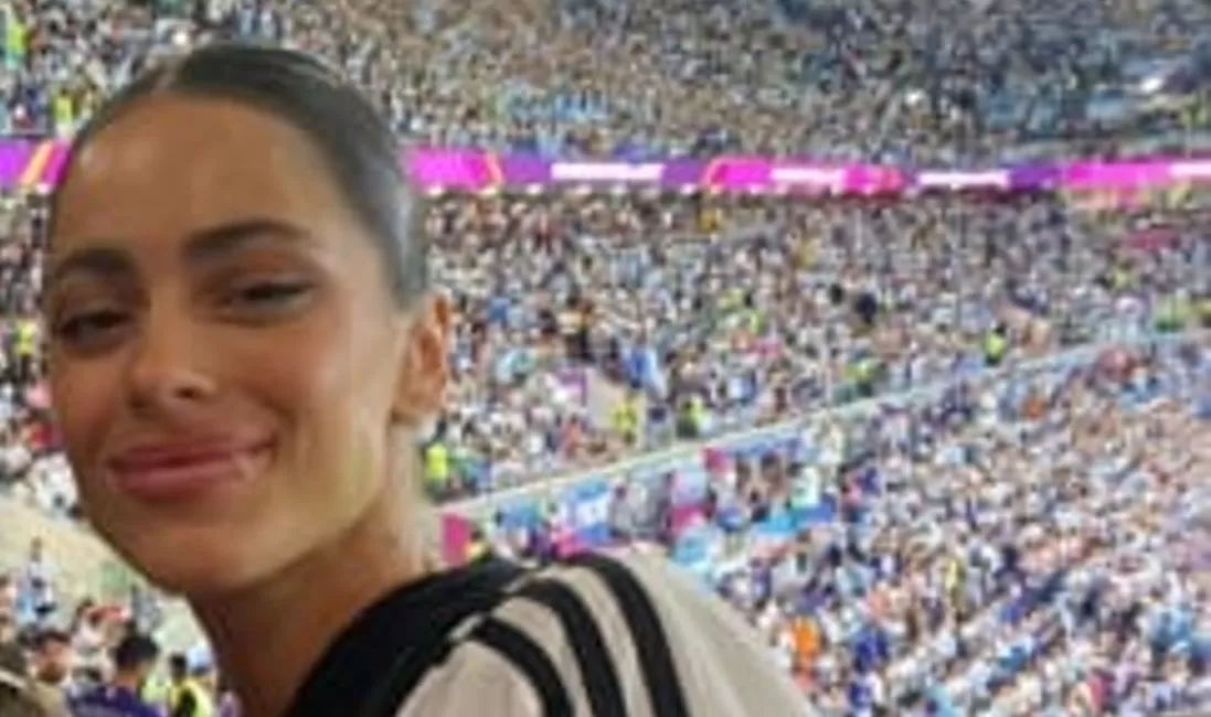 Mundial de Qatar 2022: “Tini” Stoessel fue a alentar a Rodrigo De Paul en el partido frente a Australia