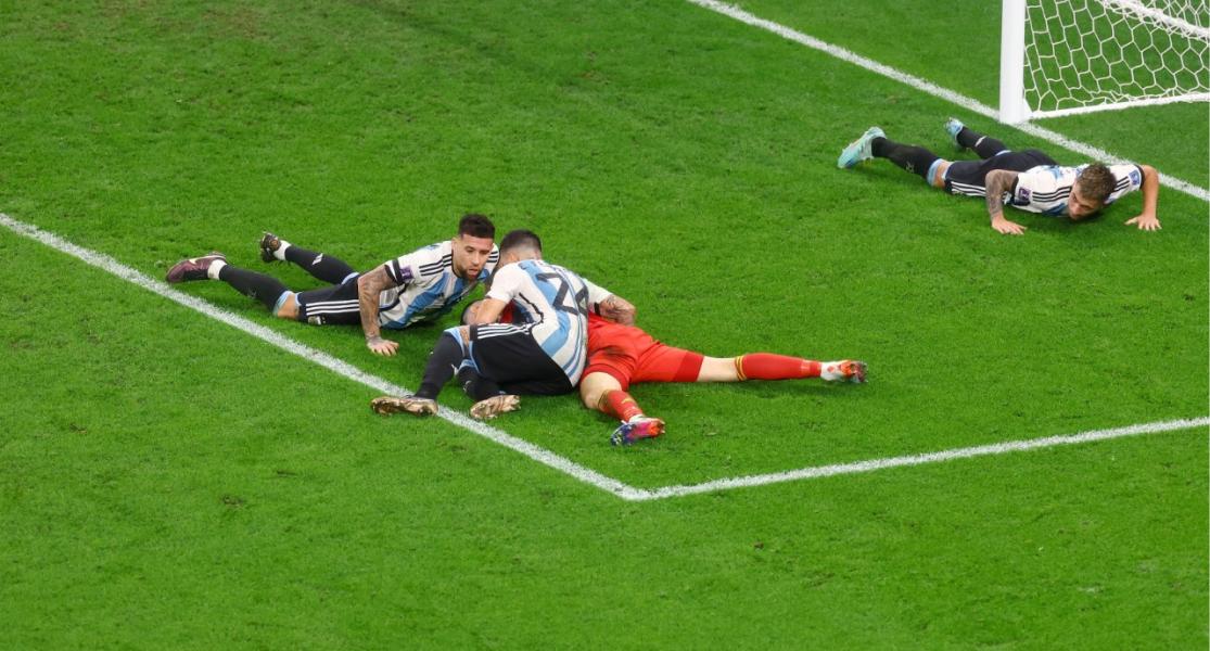 Fotos: Argentina pasó a cuartos de final en el Mundial de Qatar y así lo celebró la Scaloneta