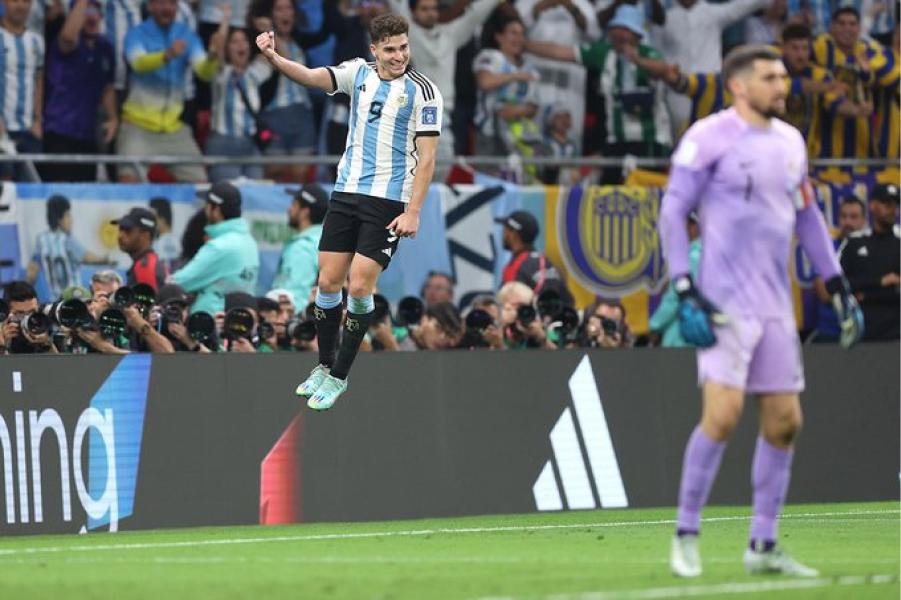 Mundial de Qatar: el festejo de la Scaloneta por el gol de Julián Álvarez