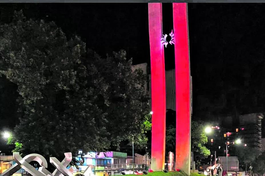 EN CAMPAÑA. Integrantes de la Fundación de la Hemofilia de Tucumán.