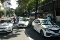 Taxistas atacaron a huevazos la sede Municipalidad para exigir más controles contra Uber