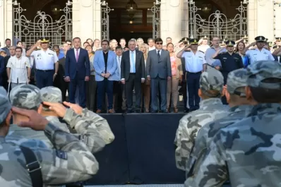 La lapicera del gobernador interino y el arbolito que aún espera