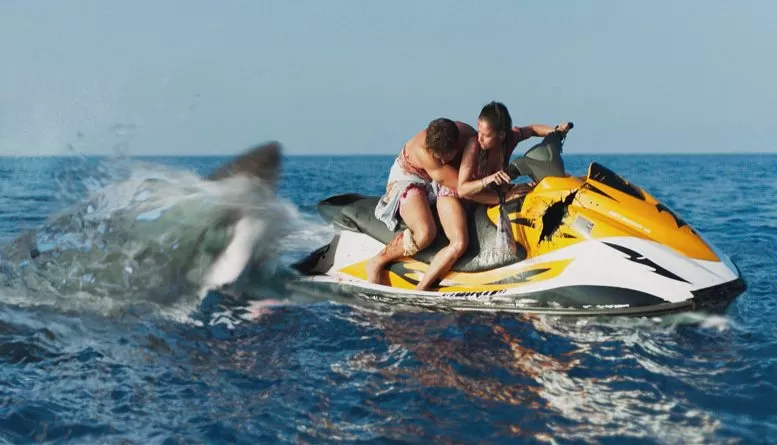 “MAR DE SANGRE”. Un grupo de jóvenes deciden aumentar adrenalina a sus vacaciones, pero el peligro los acecha desde las profundidades.