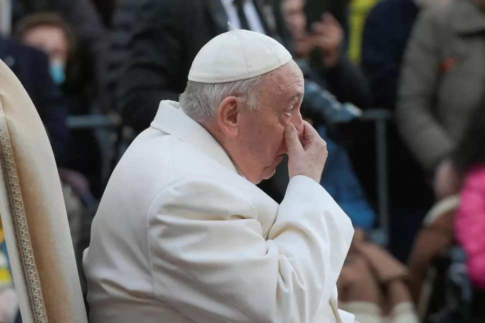 QUIEBRE. Emocionado rezo por el Día de la Inmaculada Concepción.  