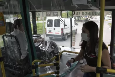 Covid-19 en Argentina: recomiendan el uso del barbijo en el transporte público