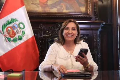 Perú: Dina Boluarte presentó a su Gabinete de ministros
