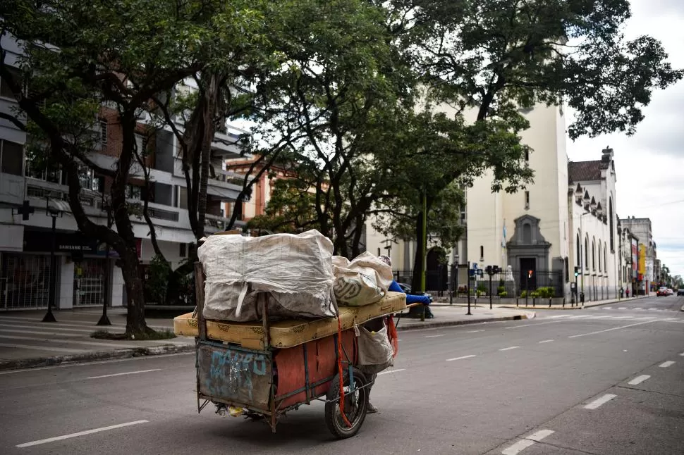 PROYECCIÓN. En la Argentina, al menos cuatro de cada 10 personas no pueden salir de la pobreza. 