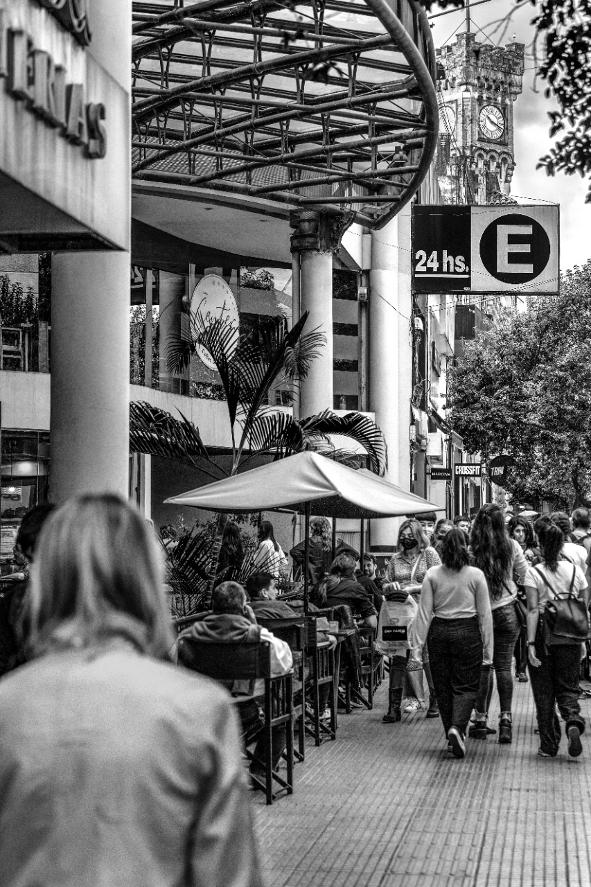 LUCAS QUINTEROS. Sin nombre.